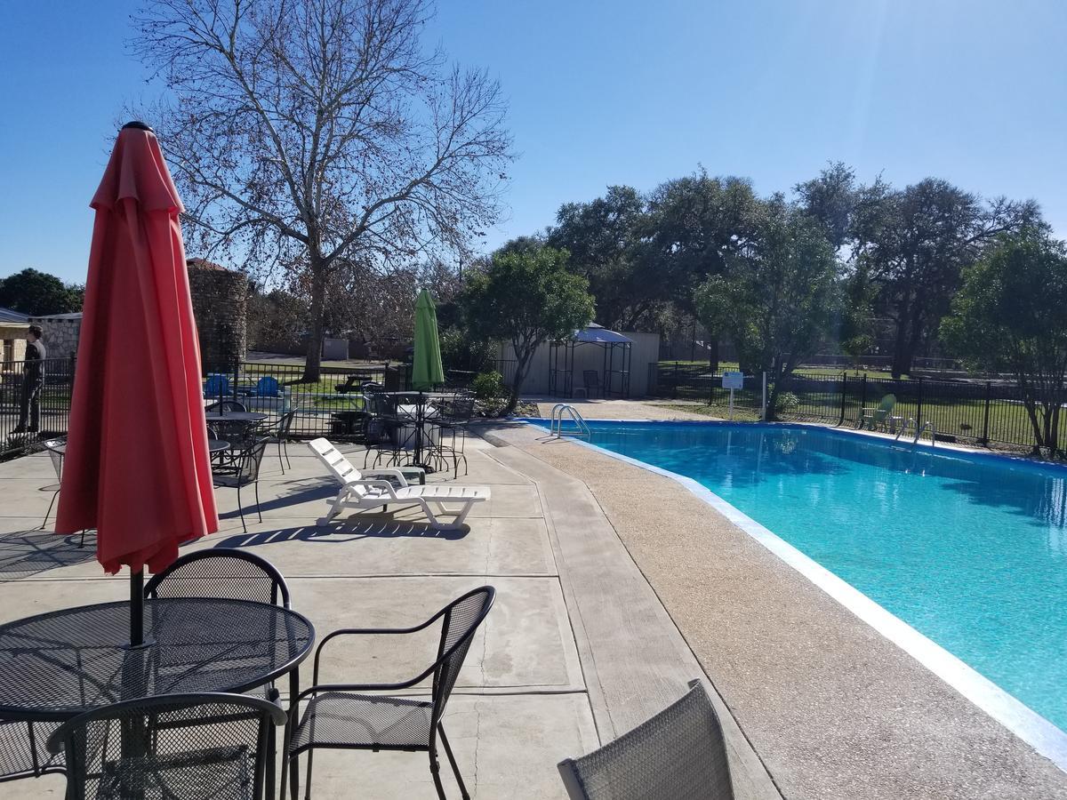 The Lodge At Cypress Falls Wimberley Eksteriør bilde