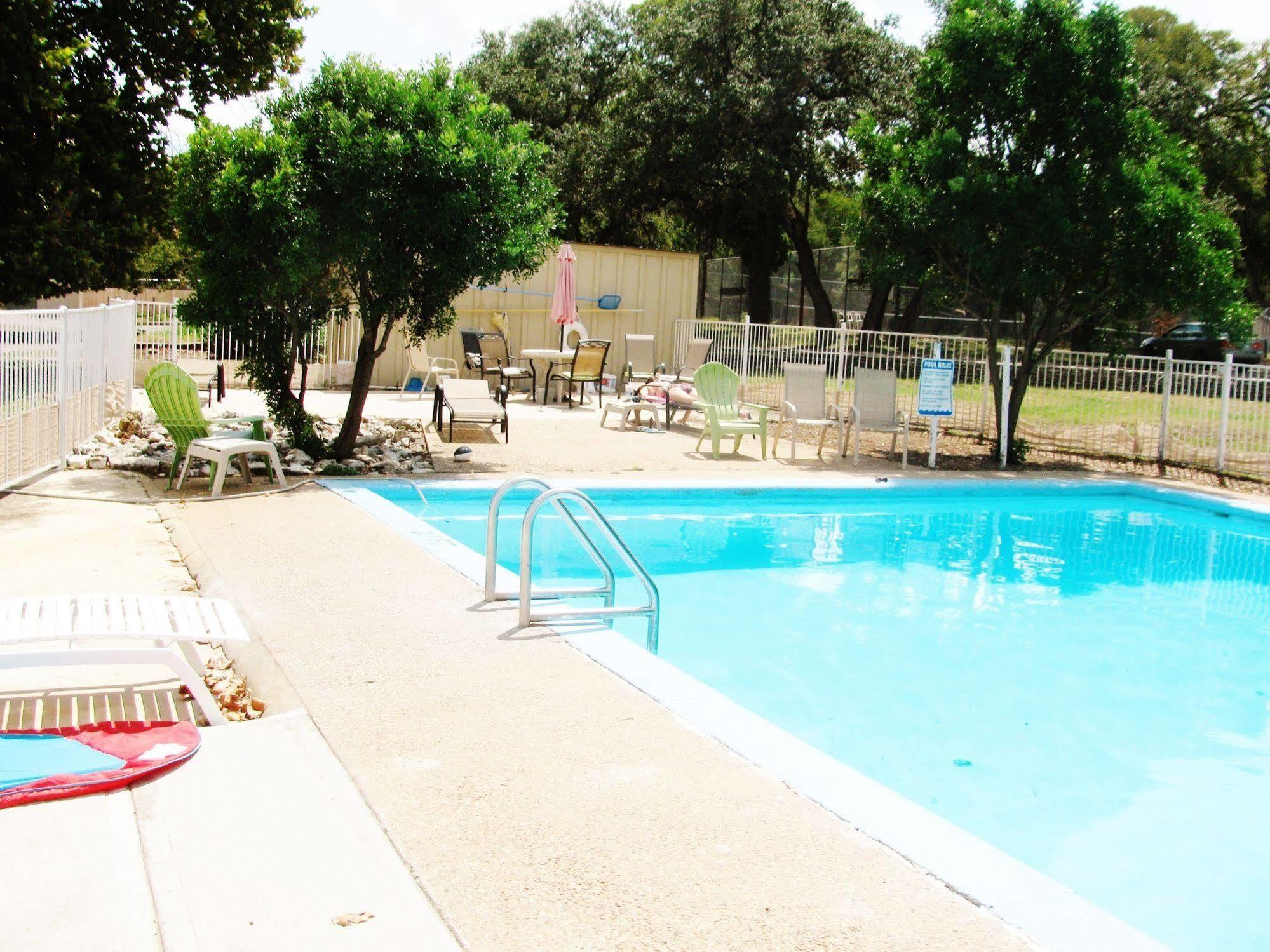 The Lodge At Cypress Falls Wimberley Eksteriør bilde