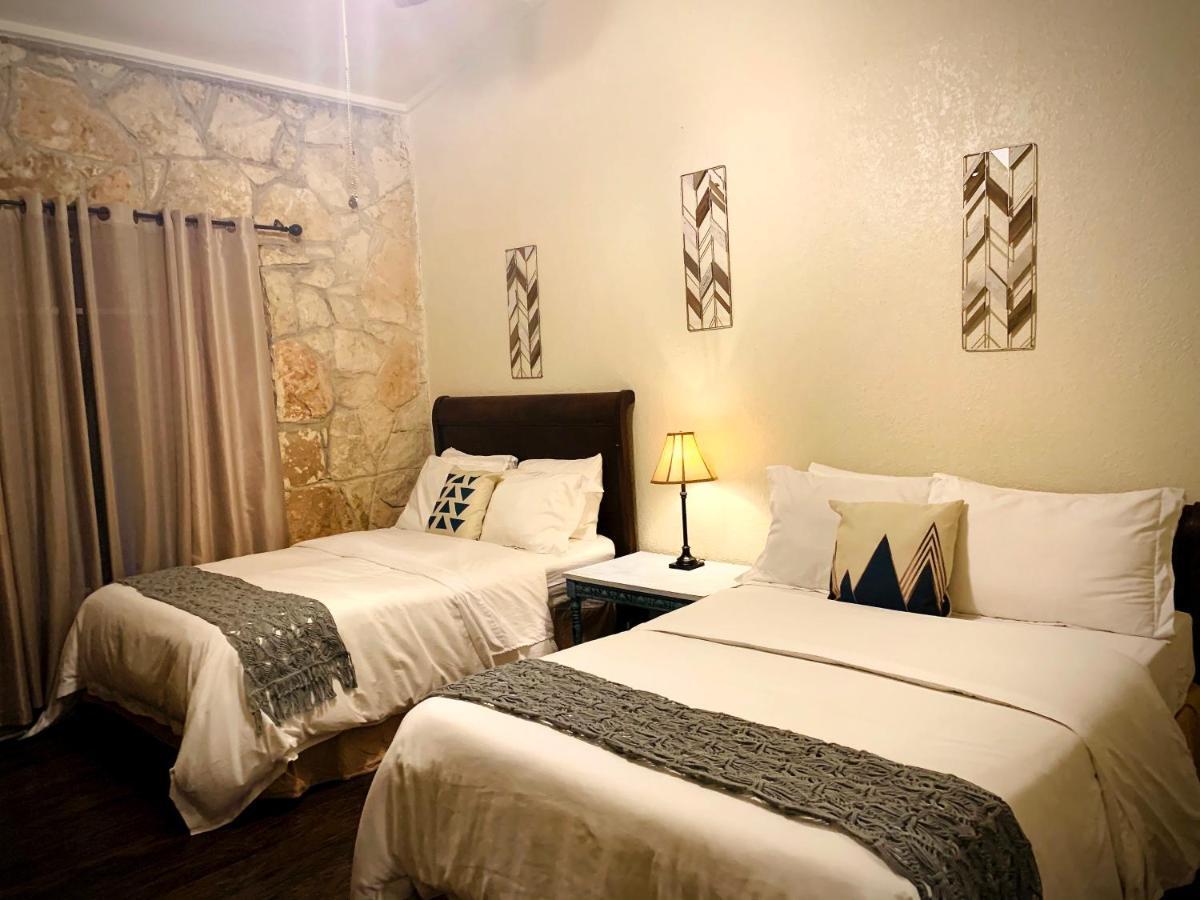 The Lodge At Cypress Falls Wimberley Eksteriør bilde