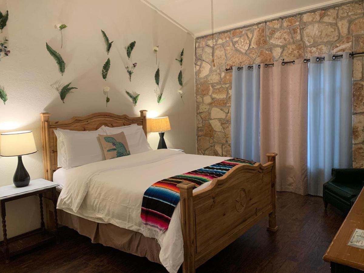 The Lodge At Cypress Falls Wimberley Eksteriør bilde